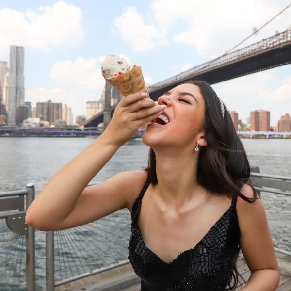 New York 2019
Photo: Vanessa Carvalho                                  
Instagram: @photovanessacarvalho       
(photovanessacarvalho@gmail.com )
www.vanessacarvalho.com.br
